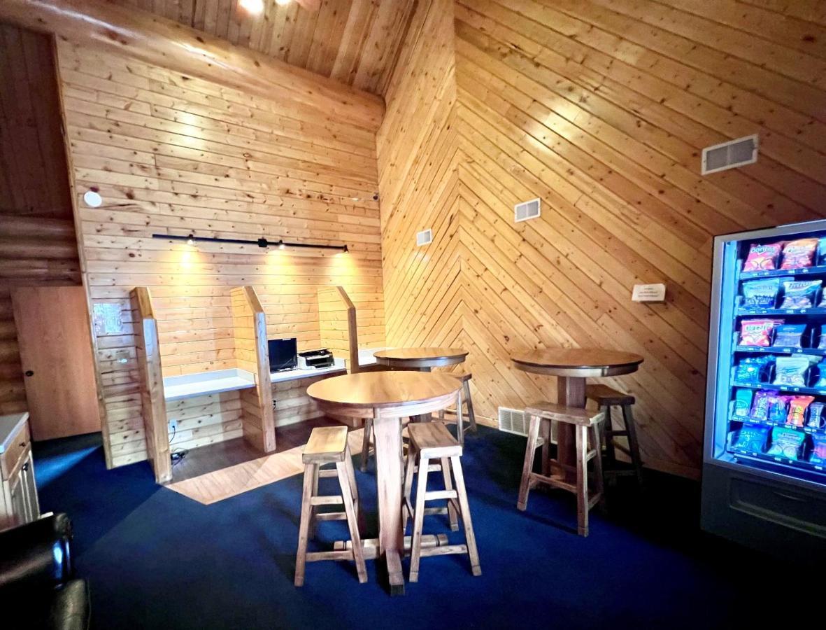 Вілла Hibernation Station Вест-Йеллоустоун Екстер'єр фото