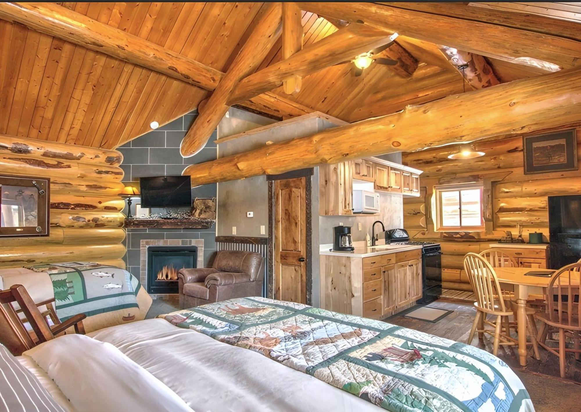 Вілла Hibernation Station Вест-Йеллоустоун Екстер'єр фото